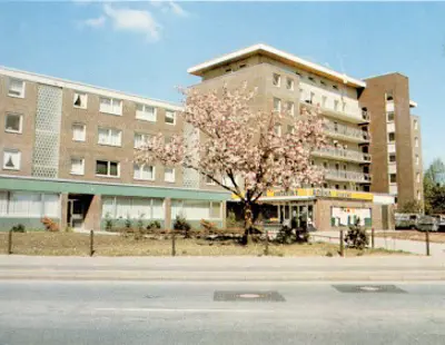 Die neue Geschäftsstelle der HARABAU im Erdgeschoss der Rahlstedter Straße 49.