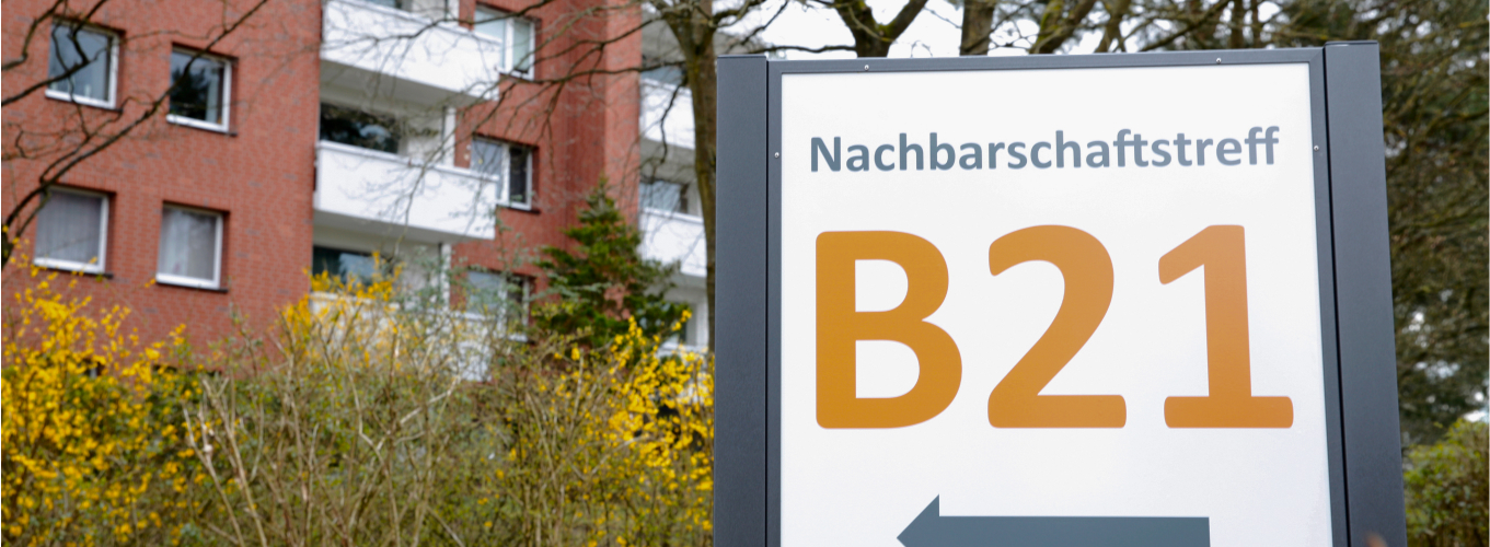 Ein Schild mit der Aufschrift Nachbarschaftstreff B21